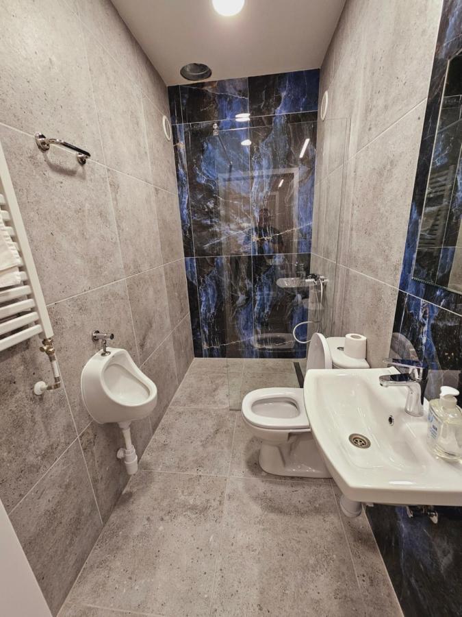 Hostel Przy Targu Rybnym Gdańsk Exteriör bild